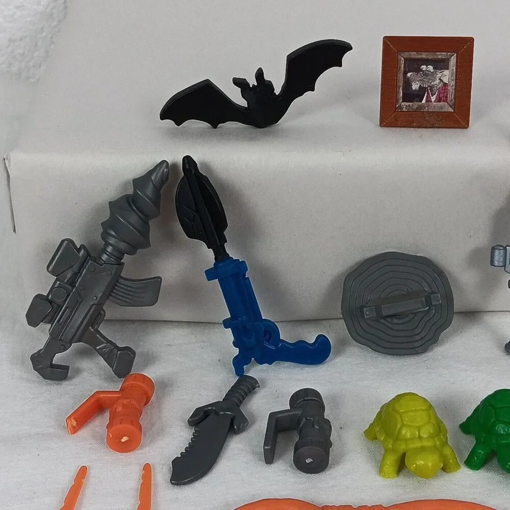 Teenage Mutant Ninja Turtles Weapons Tongue Gun Bat Mini Turtles Harpoon Bat
